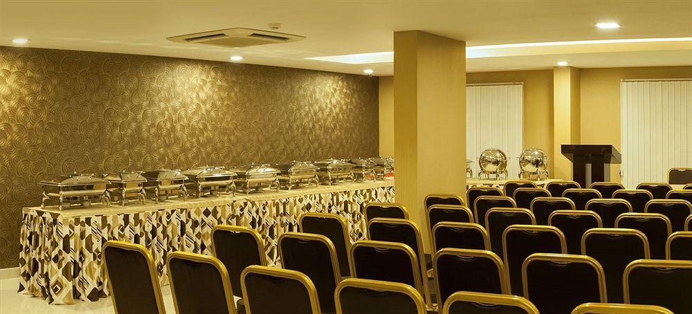 Abaam Cochin Otel Kochi Dış mekan fotoğraf