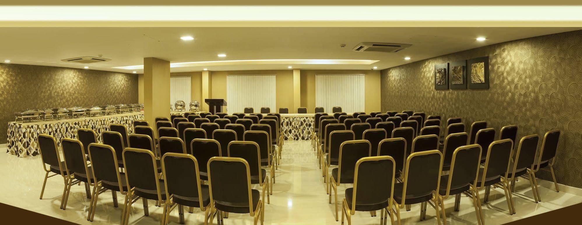 Abaam Cochin Otel Kochi Dış mekan fotoğraf
