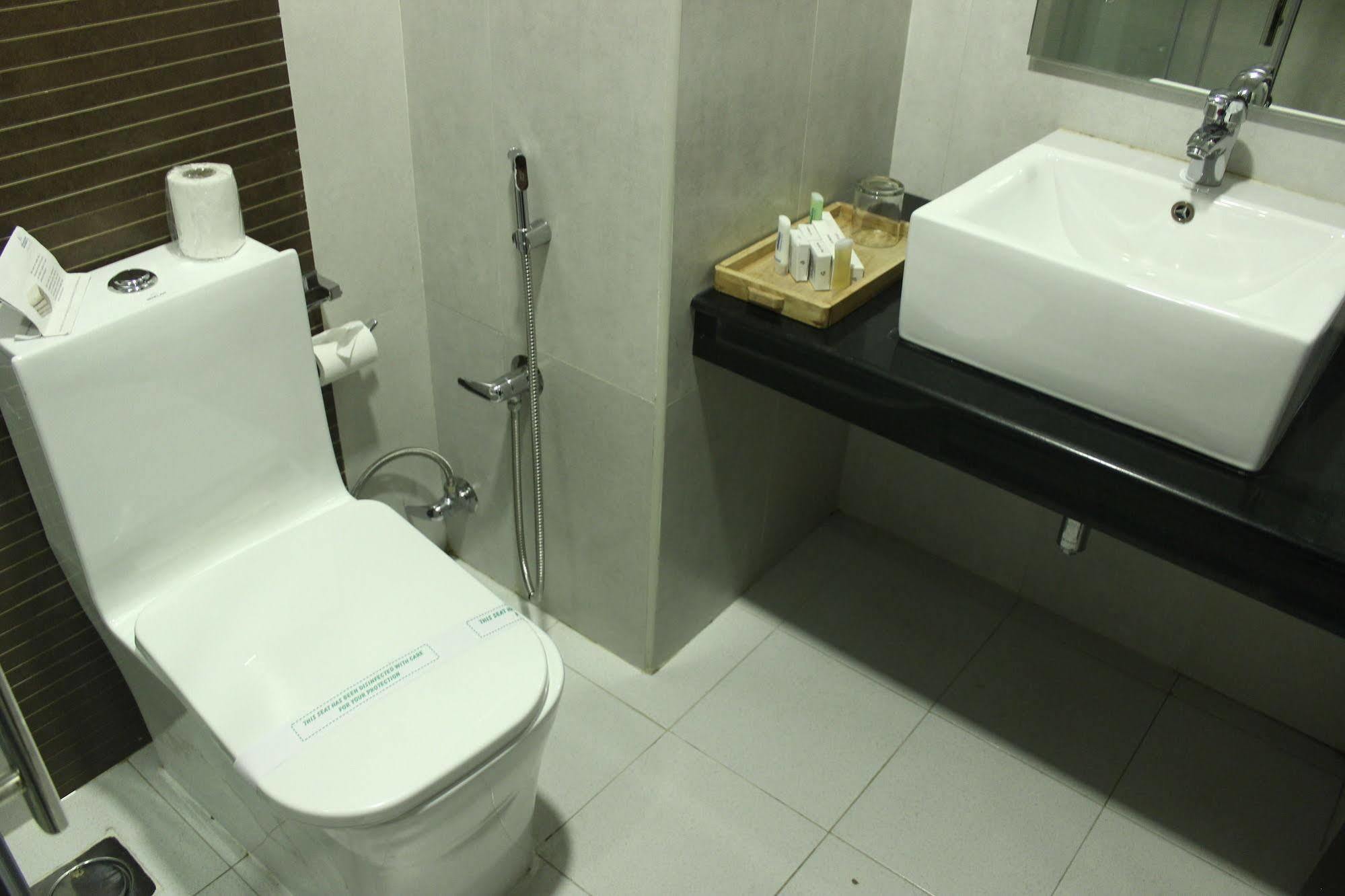 Abaam Cochin Otel Kochi Dış mekan fotoğraf